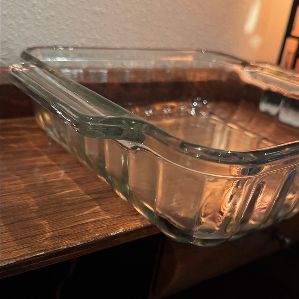 VTG Anchor Hocking 8”x8”Clear Glass Baking Dish Microwave, Oven, Dishwasher Safe - Picture 5 of 6